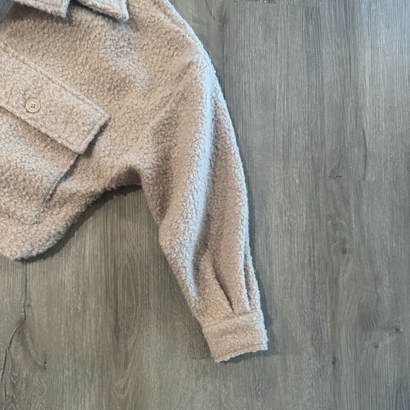 Tan cropped Sherpa teddy jacket - Picture 2 of 5